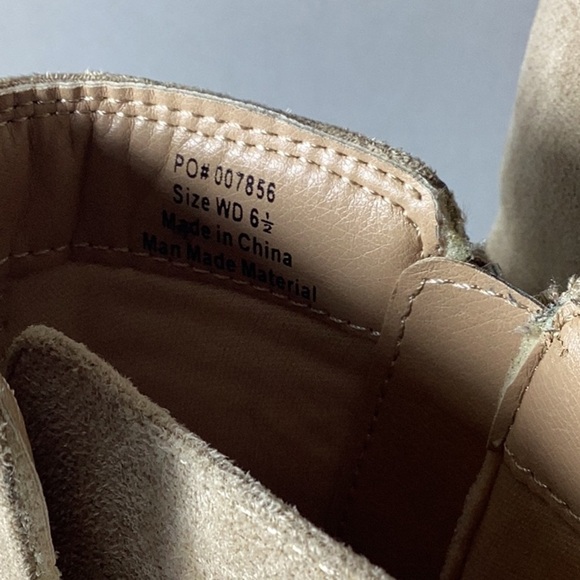 Journee Collection Womens Estelle Stacked Heel Booties - Picture 10 of 12